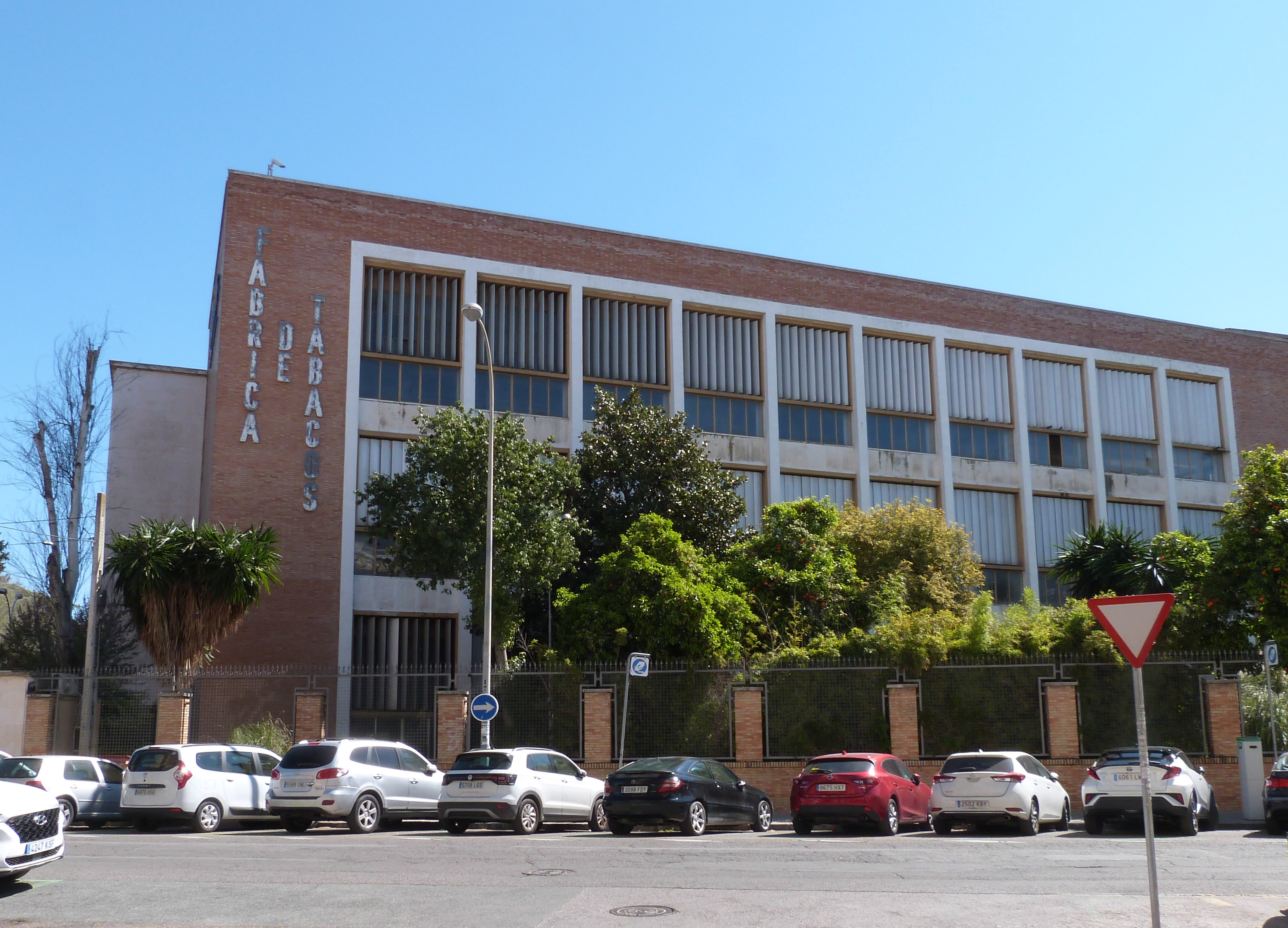 1 Antigua fabrica de Tabacos de Altadis en Sevilla 2021Archivo de la Autora